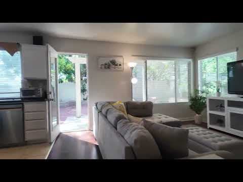 Corona House: 613 Towergrove Dr