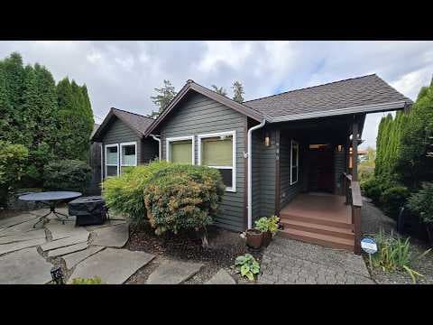 Kirkland House: 609 13th Ave W