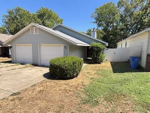 Fayetteville Condo: 1712 N. Noelle Ave.