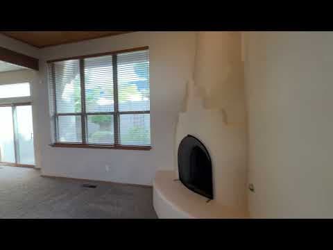 Albuquerque House: 12606 Colony Pl NE