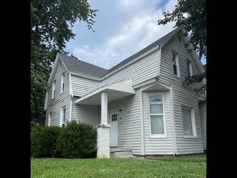 Evansville House: 300 E Michigan
