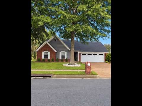 Memphis House: 2539 Appling Crest Drive