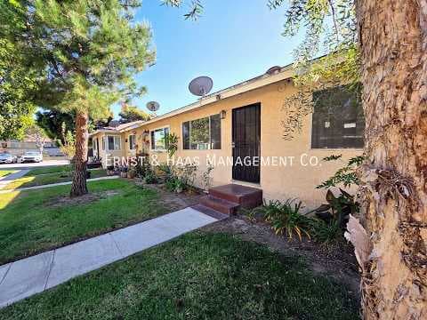 Carson House: 511 1/2 Bayport St.