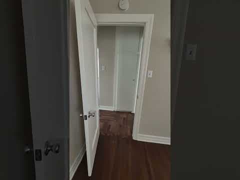 Long Beach House: 237 La Verne
