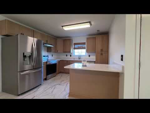Leland House: 8667 Orchard Loop Rd. NE