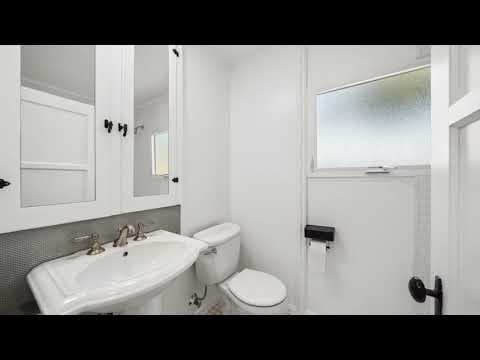 Costa Mesa Condo: 123 E 18th Street