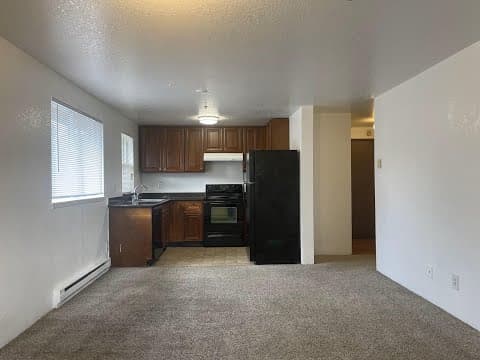 Tukwila Condo: 14239 34th Ave S