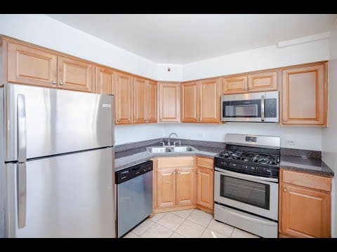 Chicago Condo: 2003 W Touhy Ave