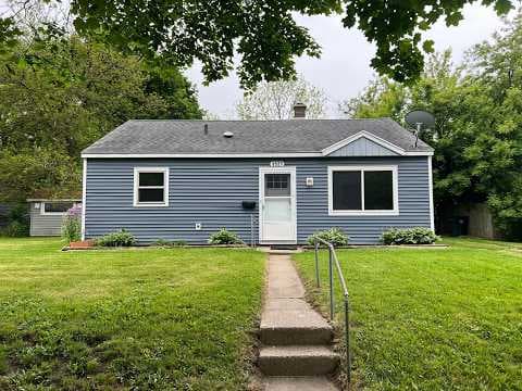 Lansing House: 1527 Owen Street