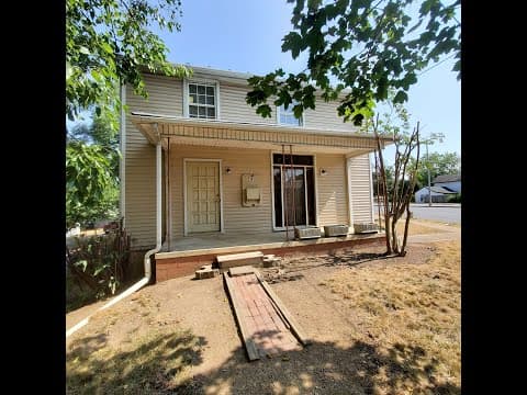 Harrisonburg House: 101 S. High Street