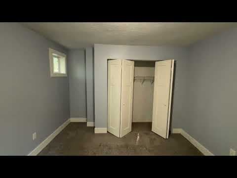 Grand Rapids House: 822 Hovey St SW