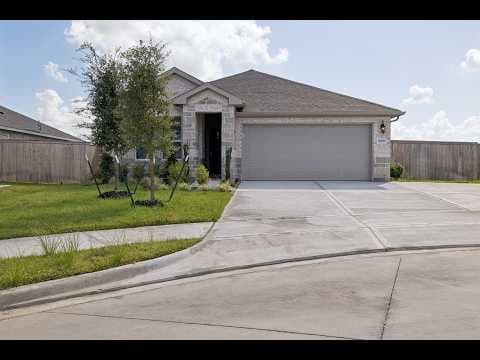 Baytown House: 8206 Blackwell Cove