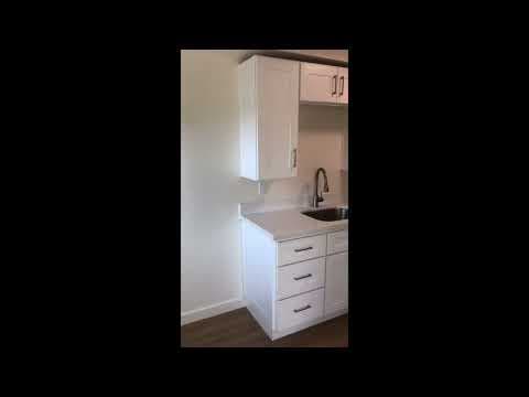 Kensington House: 369 Colusa Avenue