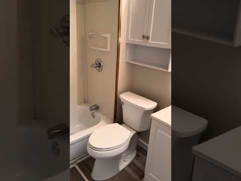 Lorain Condo: 203 Flordia