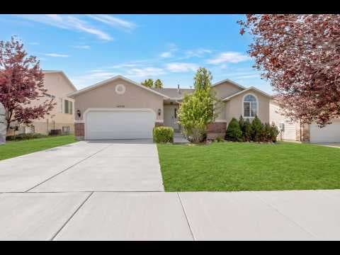 Herriman House: 14074 S Charisma Ln