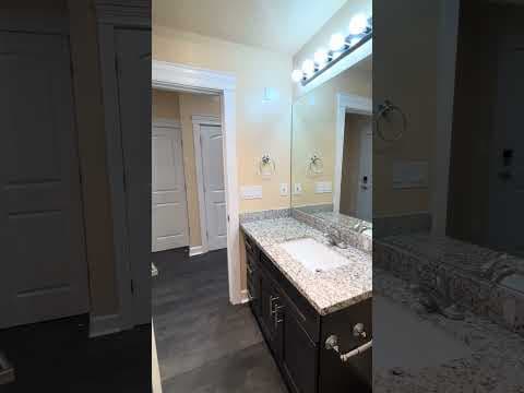 Burien Condo: 12614 Ambaum Blvd