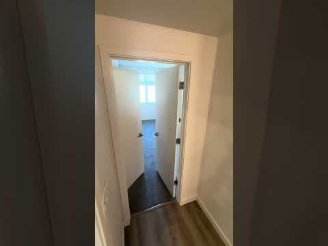 Oakland House: 777 Broadway