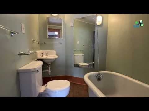 Lincoln Condo: 1701 D ST S