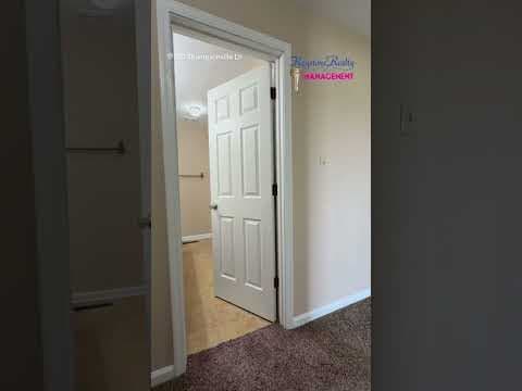 Clarksville Townhome: 919 Martin Street