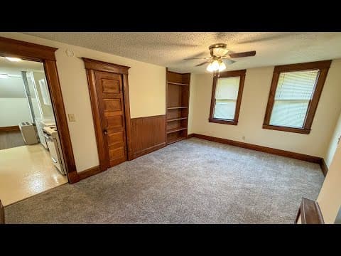 Springfield House: 839 S Broadway Ave