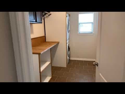 Temple House: 1917 Carriage House Dr