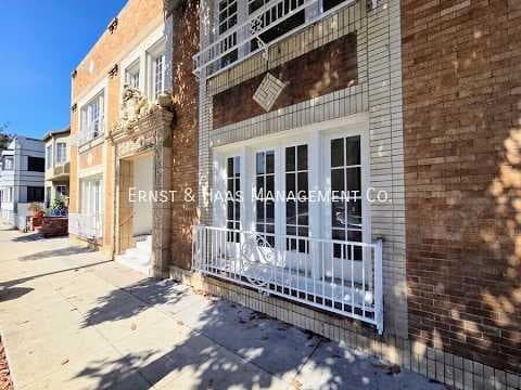 Long Beach Condo: 321 Chestnut Ave