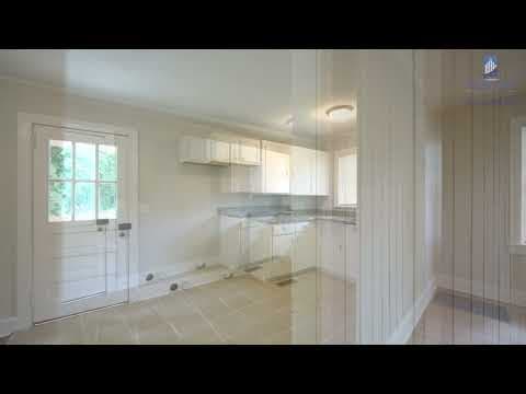 Birmingham House: 933 Lynndale Ln