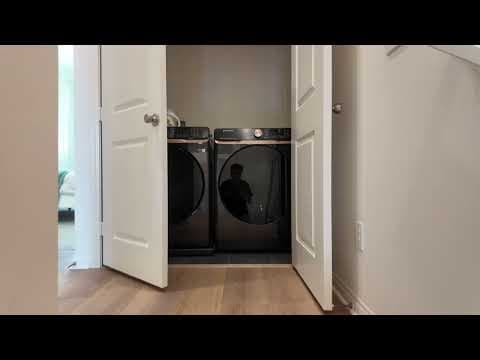 Anaheim House: 527 W Victor Ave