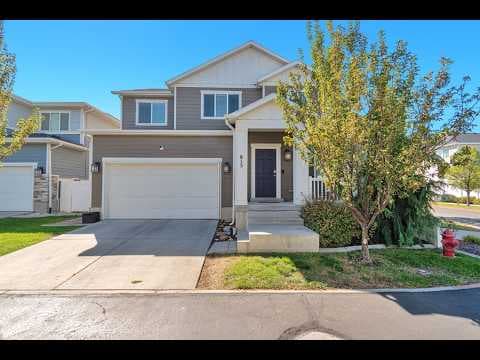Midvale House: 815 W Kenzie Way