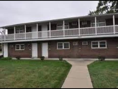 Fairview Heights Condo: 9940-4 Old Lincoln Trail