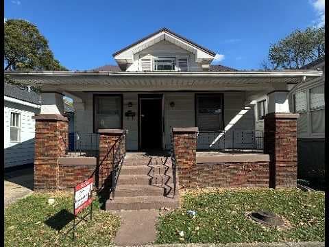 Evansville House: 1108 S. Harlan Ave