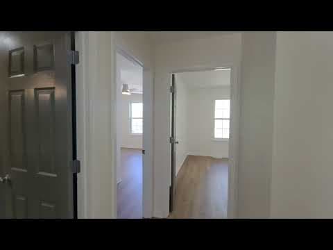 Kansas City House: 1941 N 80th CT