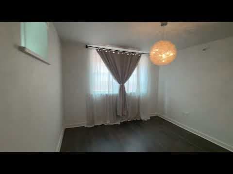 Washington Condo: 129 W Street NW