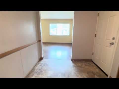 Springfield House: 711 N Forest Ave