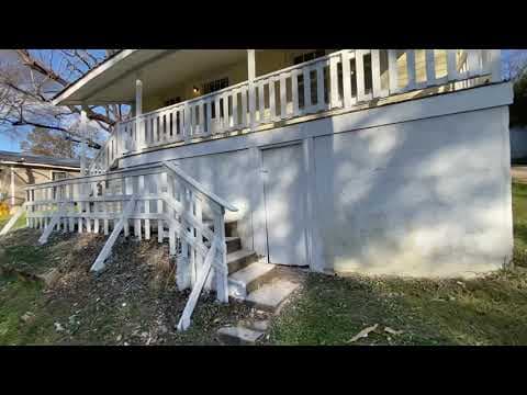 Tarrant House: 913 Green Street