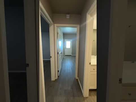 Yukon House: 906 Coles Creek