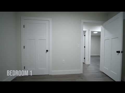 Burlington Condo: 15 Hungerford Terrace, Unit 1