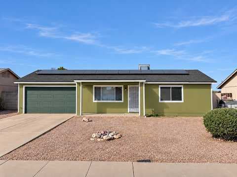 Tempe House: 1126 W Auburn Dr