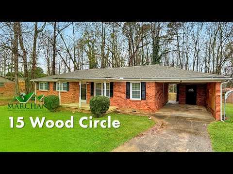 Taylors House: 15 Wood Circle