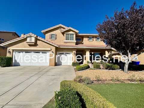 Victorville House: 12604 Sunglow Lane