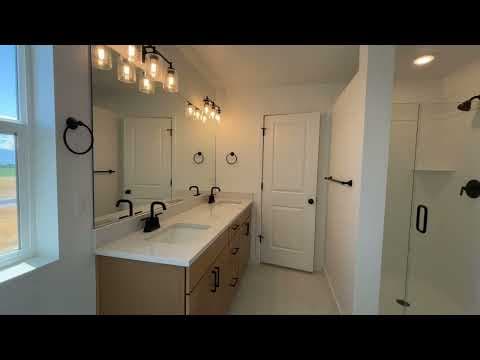 Highland Townhome: 4935 Willowbank Drive