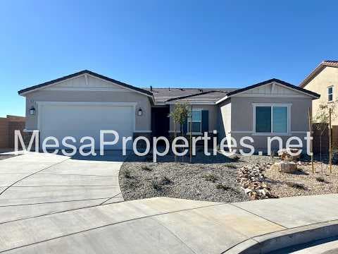 Victorville House: 10691 Sea Ace Place