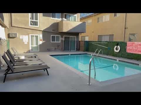 Los Angeles Condo: 1944 Whitley Ave