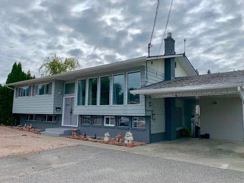 Kelowna House: 2677a Springfield Rd