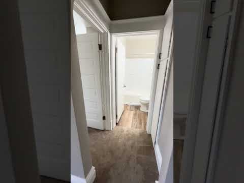 Grand Rapids Condo: 543 11th St NW