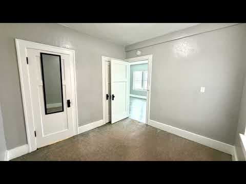 Huron House: 546 Dakota Ave S