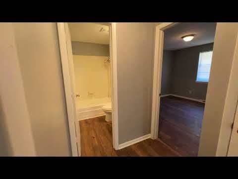 Springfield Condo: 2002-B E Monroe St