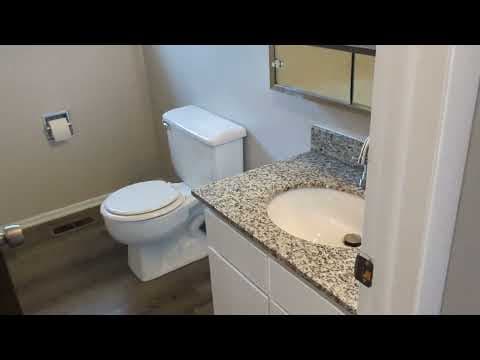 Pueblo Townhome: 127 Bonnymede Rd