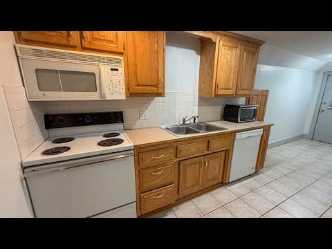 Springfield Condo: 1021 E. Walnut St. - 3