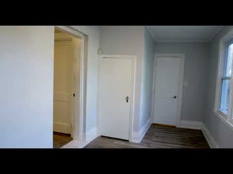 Windsor Condo: 1374 Benjamin Avenue